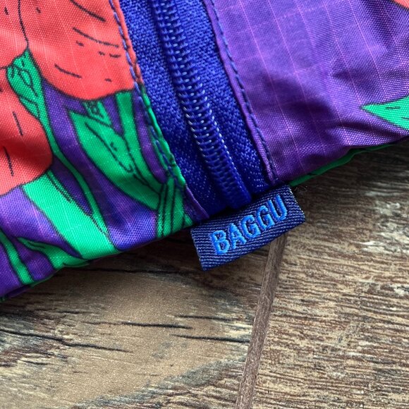 ||*Rare*|| BAGGU | Large 3D Zip | Blue Sweet Pea | San Simeon Collection || EUC - Picture 7 of 14